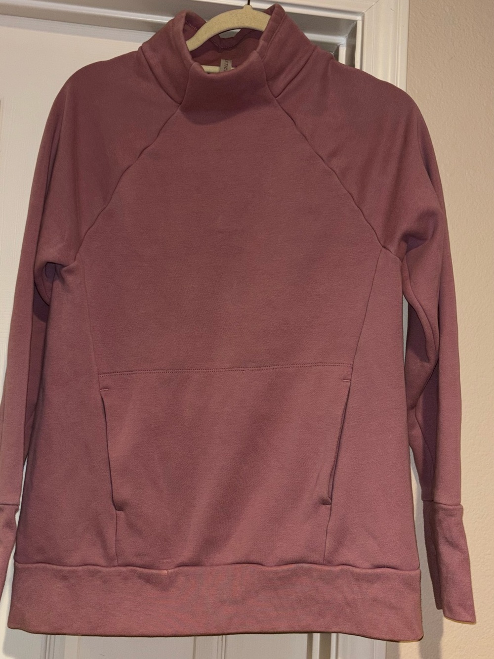 Fabletics Dusty Mauve Turtleneck Pullover S